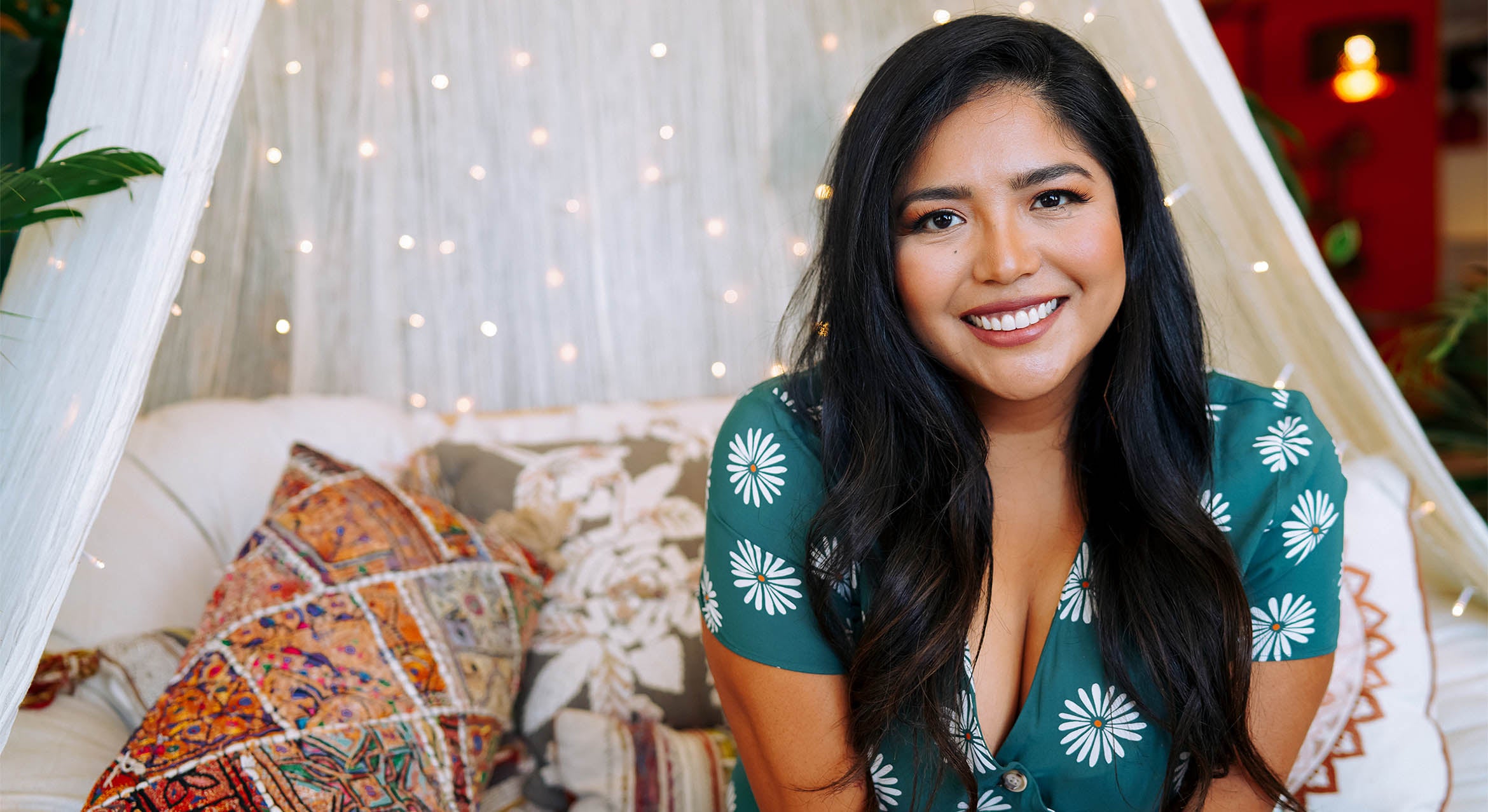 Mexican-American Dreamer Julissa Arce wins Luis Leal literary award