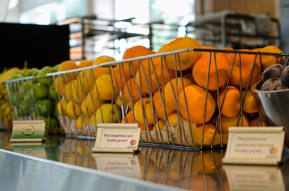 Organic fruit at UCSB De La Guerra Dining Commons