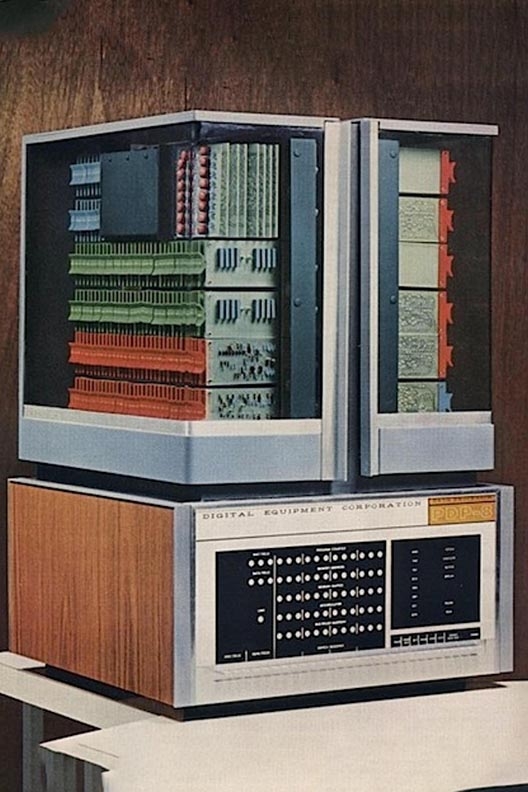 photo of the Digital Equipment Corporation PDP-8 computer