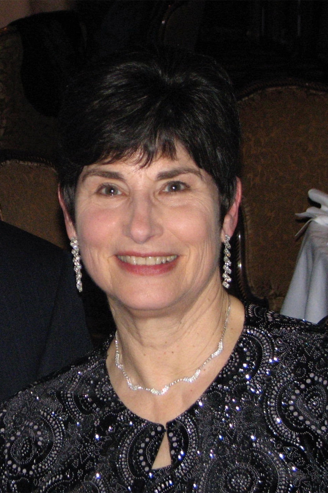 photograph of Linda Putnam