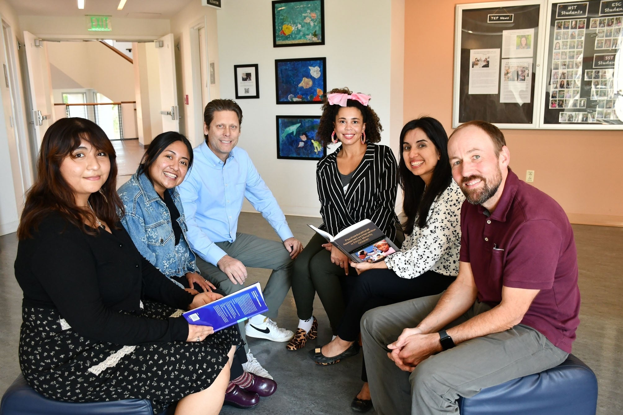 photograph of graduate students and professors who are part of the bilingual school psychologist program