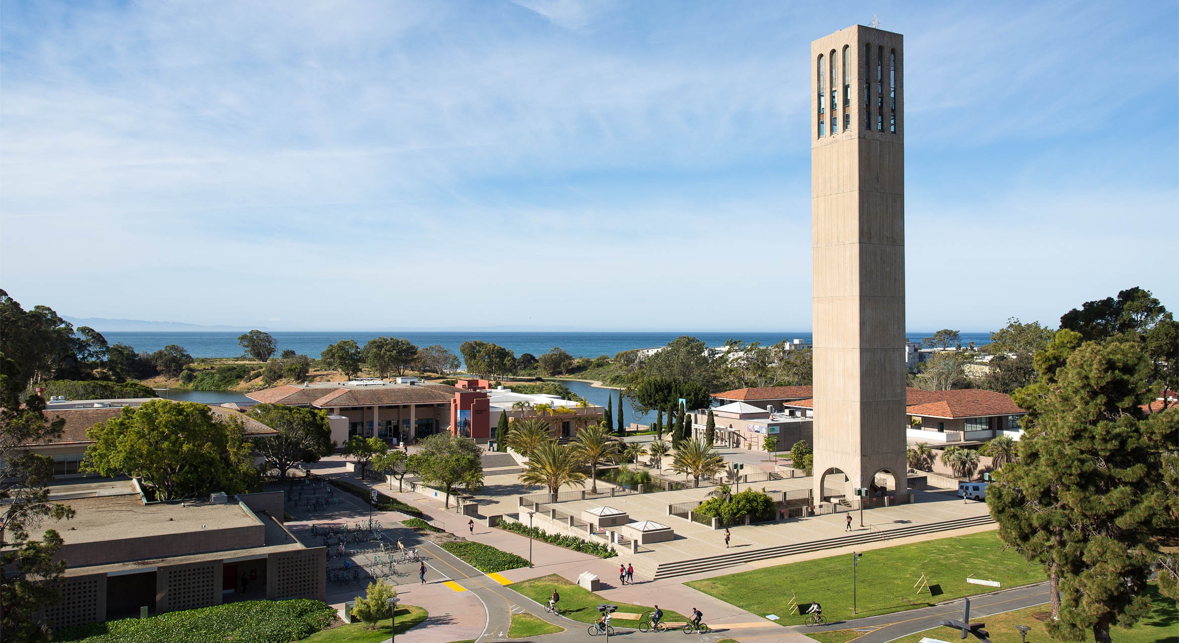 Stork plaza, the UCen, and music building with the ocean in the background.