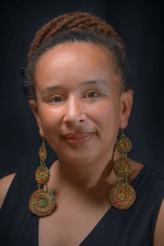 color photograph portrait of Beth Rose Middleton